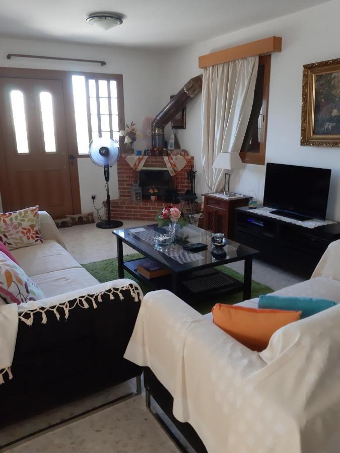 Zena Holiday Villa Pissouri Exterior foto