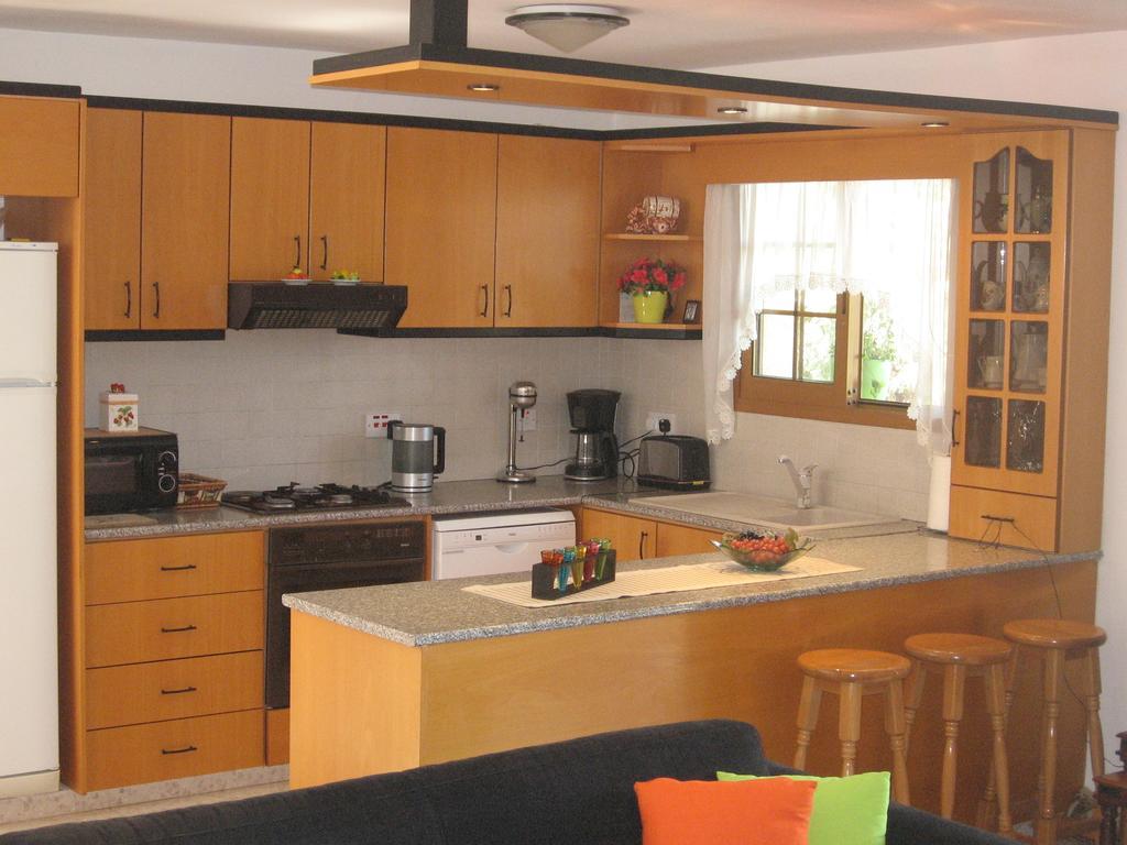 Zena Holiday Villa Pissouri Habitación foto